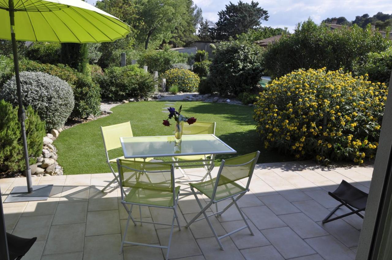 Martichris Apartment Chateauneuf-de-Gadagne Bagian luar foto
